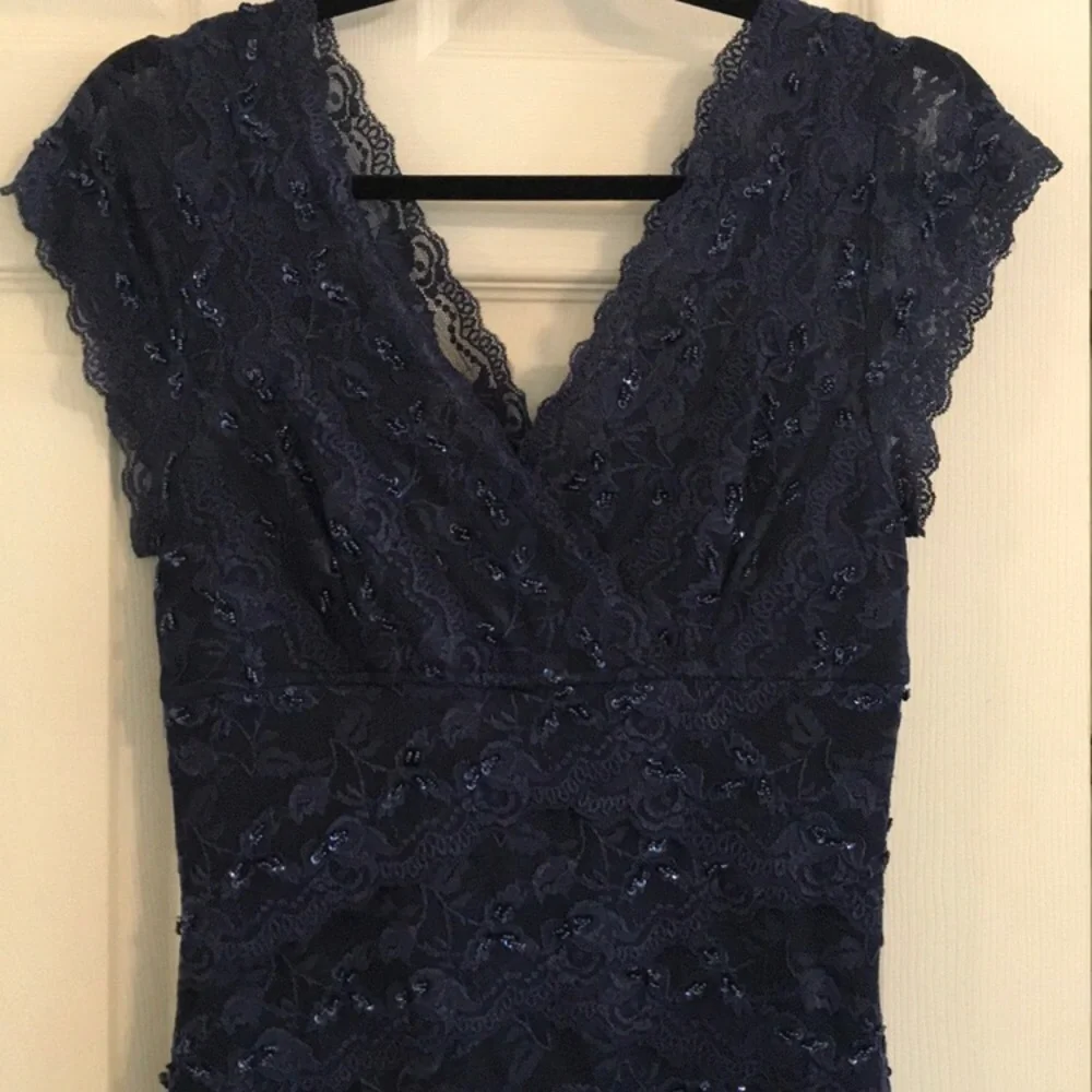 Cachè navy blue v neck beaded lace dress - Picture 1 of 6
